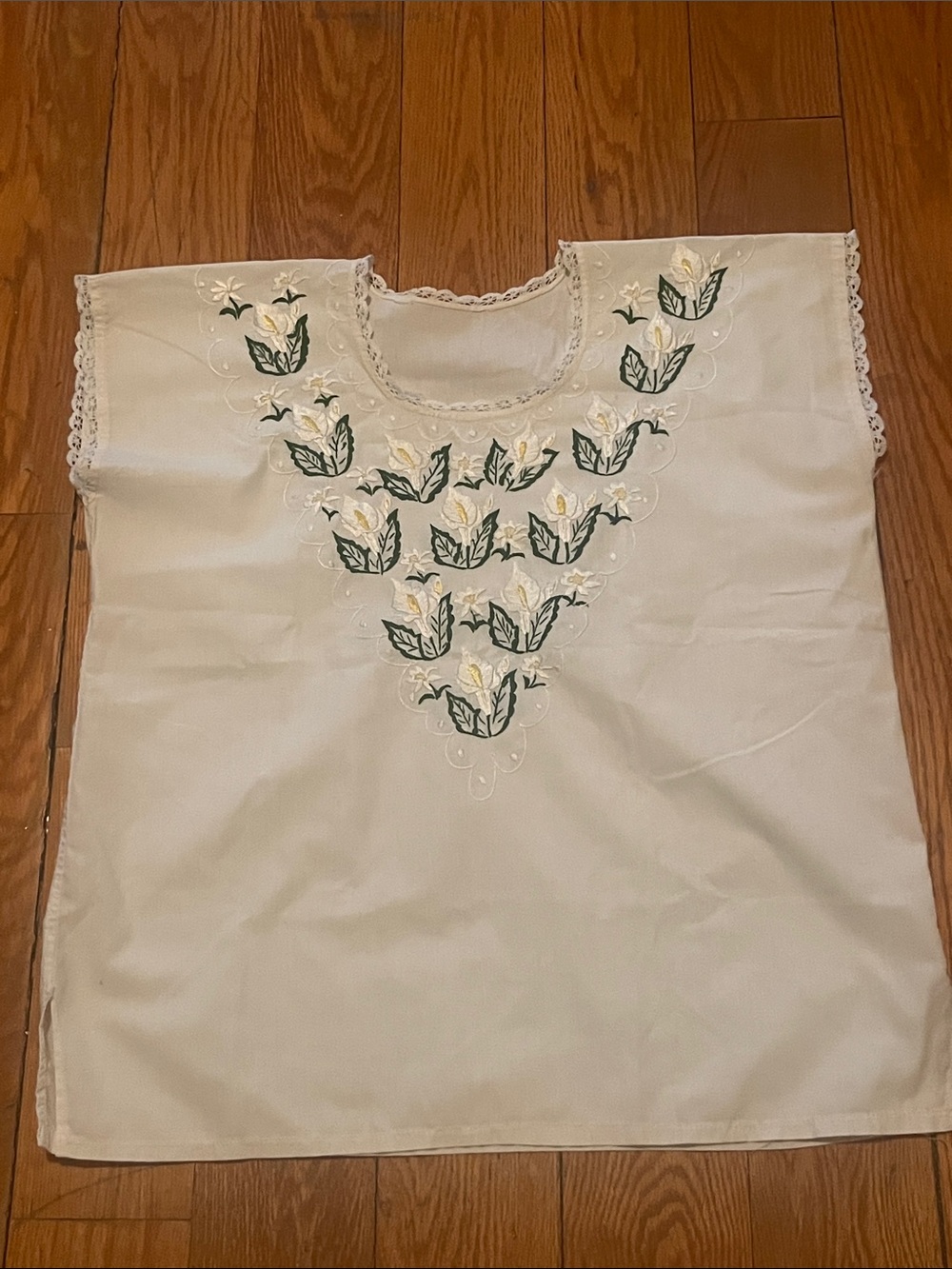 Embroidered Cream Pullover Top with Floral Details